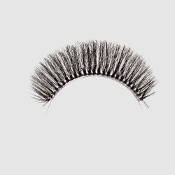 LOVENUE - Curled, silk faux lashes on a transparent band – No 6 BABY DOLL by Magda Pieczonka